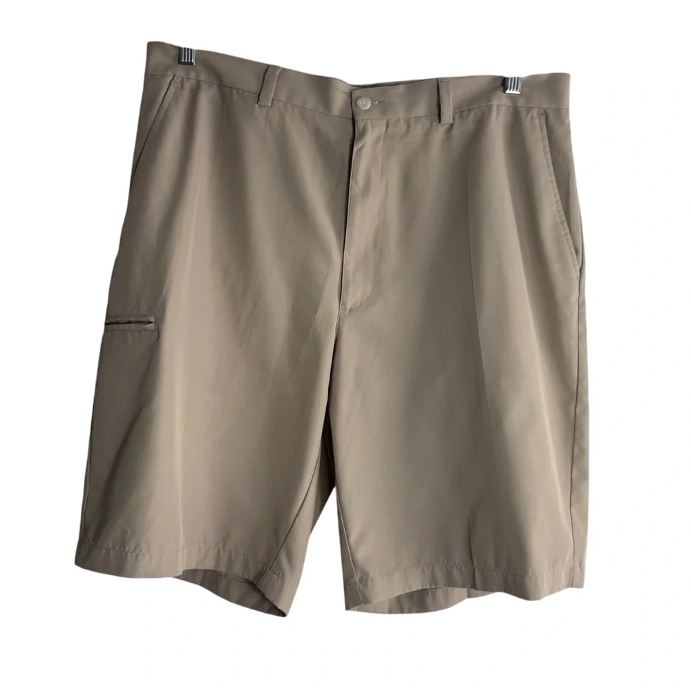 GRAND SLAM Golf Shorts Performance Golf Shorts in Classic Khaki Size 36